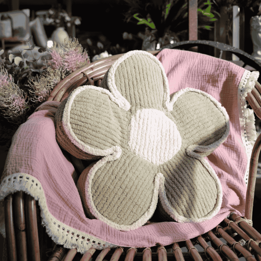 Flower Cushion Green
