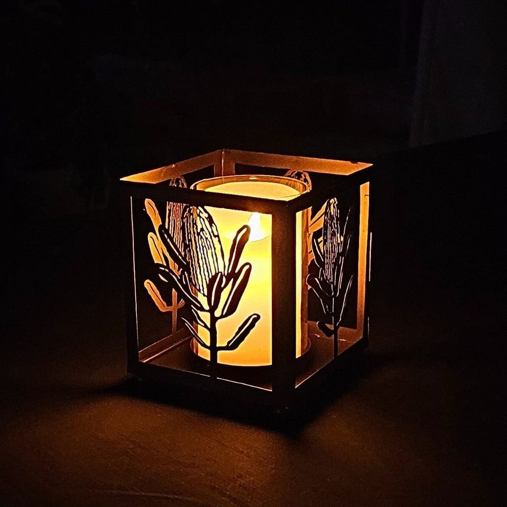 Banksia Lantern