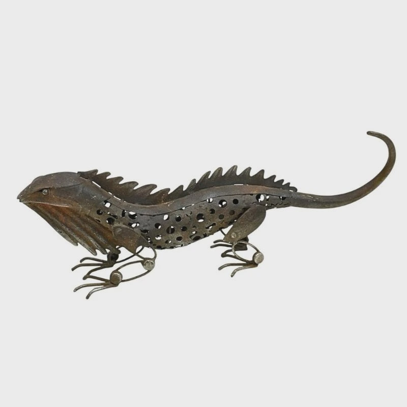 Rust Lizard Head Up