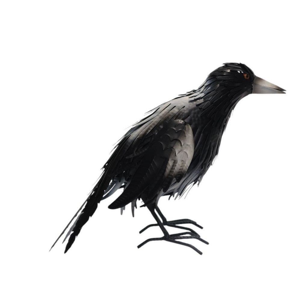 Standing Magpie